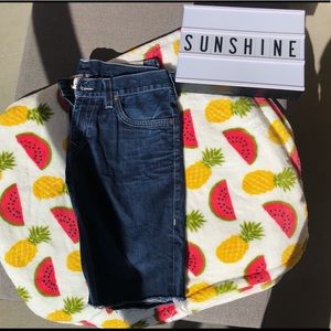 TRUE RELIGION MENS SHORTS